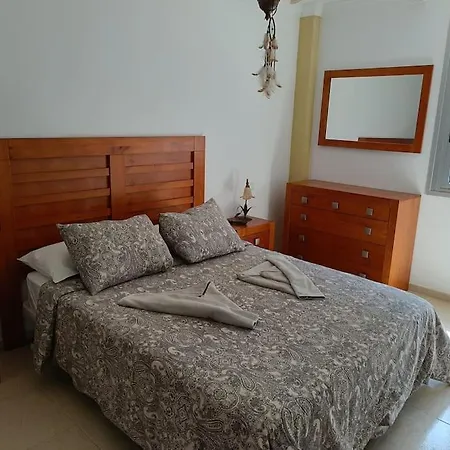 Apartamento El Roque De *